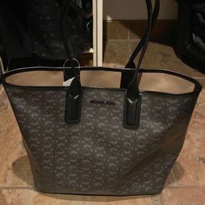 Jodie tote black MD medium size NWT